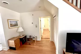 1319 Riverside Dr, Bridgewater, PA 15009 - Photo 3