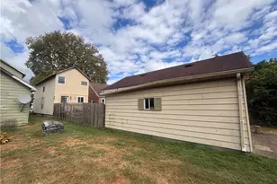 4745 5th Ave, Beaver Falls, PA 15010 - Photo 7