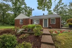 464 Lee Dr, Pittsburgh, PA 15235 - Photo 1