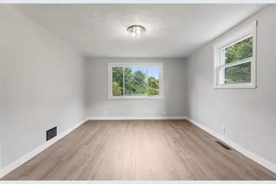 564 Bartleyville Rd, Hanover Township, PA 15021 - Photo 7