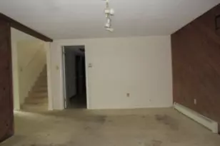 860 Parkview Dr, Westmont Hilltop School District, PA 15905 - Photo 9