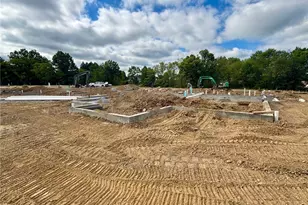 107 Independence Dr, Jefferson Township, PA 16023 - Photo 1