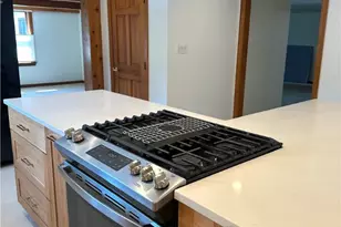 2350 Morrow Rd, Pittsburgh, PA 15241 - Photo 9