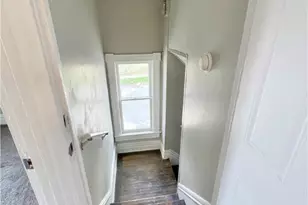 811 Carlisle St, New Castle, PA 16101 - Photo 3