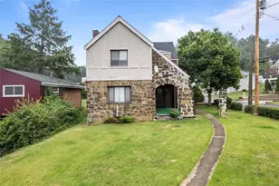 835 Charles St, Carnegie, PA 15106 - Photo 1