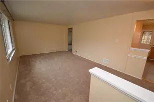 1684 Beryl Dr, Pittsburgh, PA 15227 - Photo 3