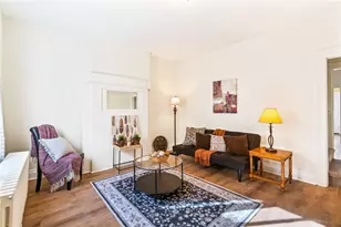 22 Edith Pl, Pittsburgh, PA 15213 - Photo 3