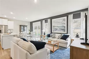 1012 Lindsay Rd, Scott Township, PA 15106 - Photo 5