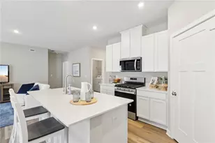 1012 Lindsay Rd, Scott Township, PA 15106 - Photo 11