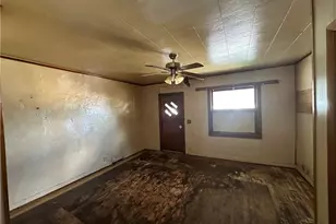 204-206 Cleveland St, Elco, PA 15477 - Photo 17