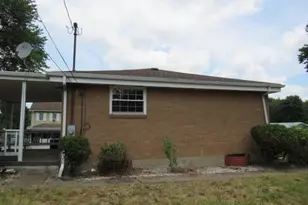 211 10th St, Derry Township, PA 15620 - Photo 7