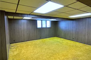 5545 Annetta Dr, Bethel Park, PA 15102 - Photo 23