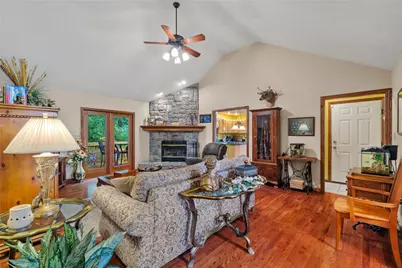 3746 Matthews Road, Mahoning Township, PA 16116 - Photo 3