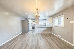 2318 Eccles St, Pittsburgh, PA 15210 - Photo 5