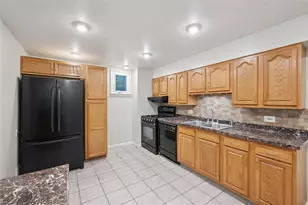 677 Greentree Rd, Banksville/Westwood, PA 15220 - Photo 11