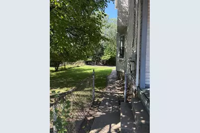 2775 Zephyr Ave, Pittsburgh, PA 15204 - Photo 3