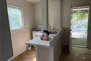 2775 Zephyr Ave, Pittsburgh, PA 15204 - Photo 5