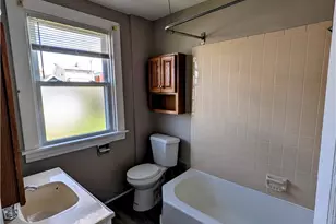 1805 Duquesne Ave, McKeesport, PA 15132 - Photo 11