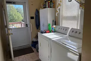 203 Mountain View Rd, South Union Township, PA 15401 - Photo 9