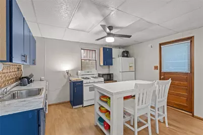 212 Amabell St, Pittsburgh, PA 15211 - Photo 9