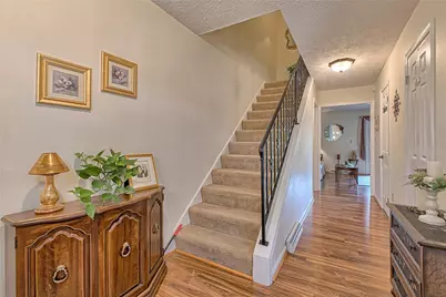 666 Georgetowne Village, White Township, PA 15701 - Photo 3