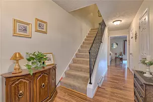 666 Georgetowne Village, White Township, PA 15701 - Photo 3