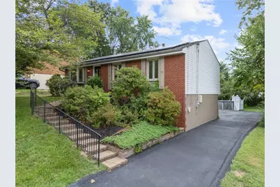 510 Crestview Dr, Pittsburgh, PA 15239 - Photo 1