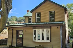 107 High St, Kiskiminetas Township, PA 15618 - Photo 1