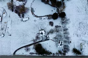 3758 Ellwood Rd, Shenango Township, PA 16101 - Photo 7