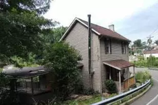 1248 Broad Ave, Belle Vernon, PA 15012 - Photo 1