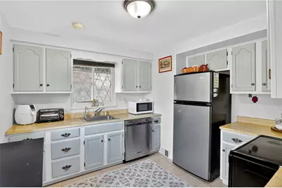 5765 Library Rd, Bethel Park, PA 15102 - Photo 9