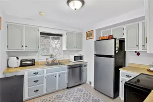 5765 Library Rd, Bethel Park, PA 15102 - Photo 9