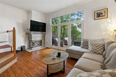 2008 Alden Dr, Scott Township, PA 15220 - Photo 9