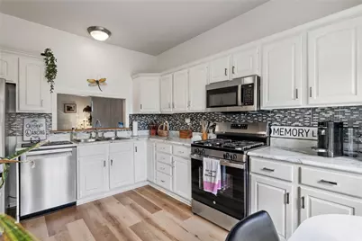 2008 Alden Dr, Scott Township, PA 15220 - Photo 5