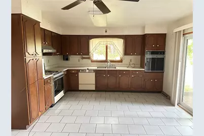 196 Hannahstown Rd, Jefferson Township, PA 16002 - Photo 3