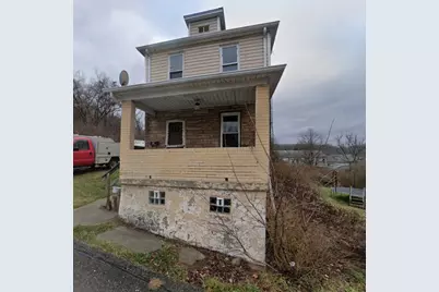 670 Division St, Pitcairn, PA 15148 - Photo 1