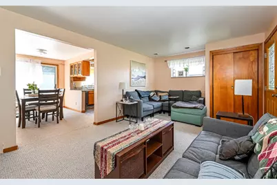 1954 Outlook Dr, Pittsburgh, PA 15147 - Photo 5