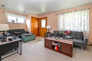 1954 Outlook Dr, Pittsburgh, PA 15147 - Photo 3