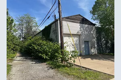 142 Enterprise St, Pittsburgh, PA 15206 - Photo 1