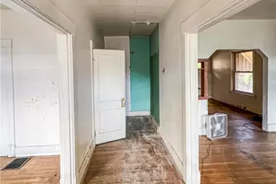 417 Hays Ave, Pittsburgh, PA 15210 - Photo 9