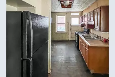 417 Hays Ave, Pittsburgh, PA 15210 - Photo 11