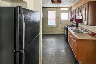 417 Hays Ave, Pittsburgh, PA 15210 - Photo 11