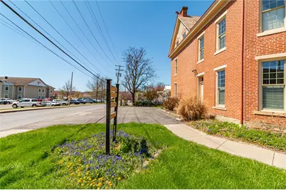 323 S Main St, Zelienople, PA 16063 - Photo 7