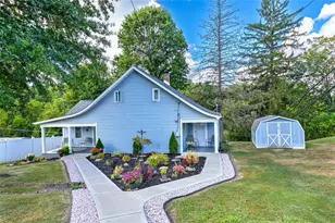 199 Water St, Dunbar Township, PA 15430 - Photo 1