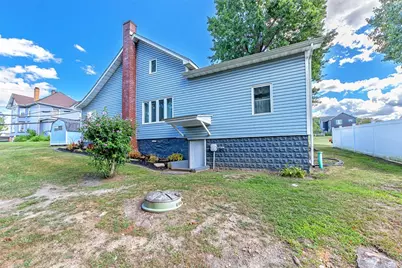 199 Water St, Dunbar Township, PA 15430 - Photo 9