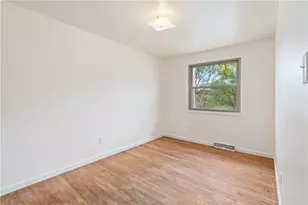 508 Presque Isle Dr, Pittsburgh, PA 15239 - Photo 9