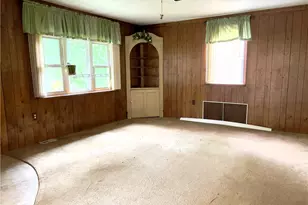 2918 Sebolt Rd, South Park, PA 15129 - Photo 5