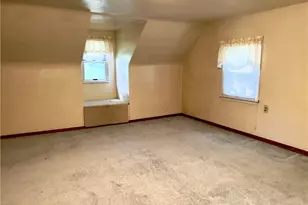 2918 Sebolt Rd, South Park, PA 15129 - Photo 11