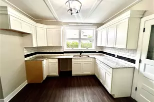 307 W Wabash Ave, New Castle, PA 16102 - Photo 9