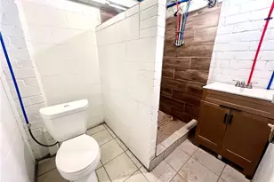 307 W Wabash Ave, New Castle, PA 16102 - Photo 19